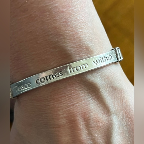 🎭 ARTISAN Set of 2 Pewter Bracelets - Sold as a set. - Picture 6 of 10